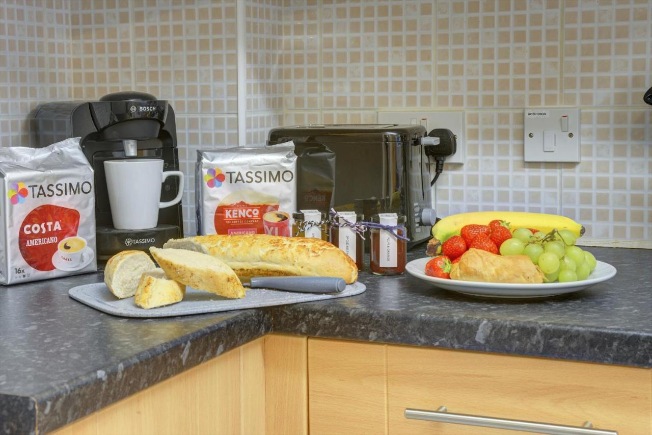 Modern 2 Bed House Sleeps 6 Southam Town Centre - Inspire Homes Ltd Экстерьер фото