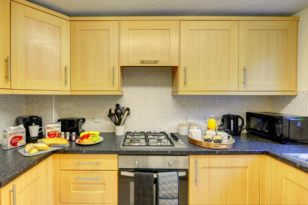 Modern 2 Bed House Sleeps 6 Southam Town Centre - Inspire Homes Ltd Экстерьер фото
